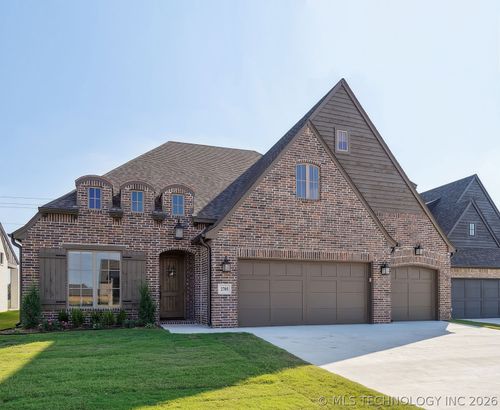 2705 W Twin Oaks St, Broken Arrow, OK, 74011 | Card Image