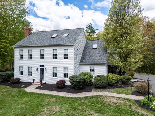 19 Bonnies Way, Hampstead, NH, 03841-5116 | Card Image