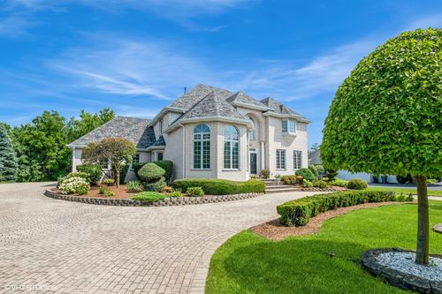 8060 Kristo Ln, Orland Park, IL, 60462-6113 | Card Image