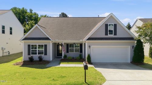 32 Kenilworth St, Clayton, NC, 27527-9061 | Card Image
