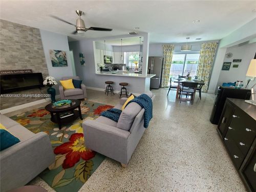 2741 Ne 16th Ave, Wilton Manors, FL, 33334-4370 | Card Image