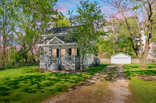 115 Maple St, Plainwell, MI, 49080-1422 | Card Image