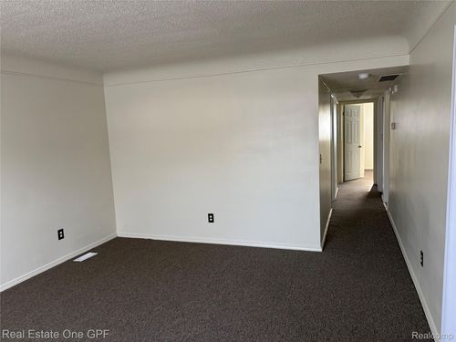 14960 Alberta Ave, Warren, MI, 48089-2165 | Card Image