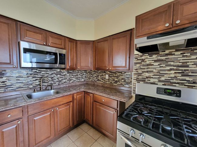 1214 79 Th St, Home with 0 bedrooms, 3 bathrooms and null parking in North Bergen NJ | Image 7