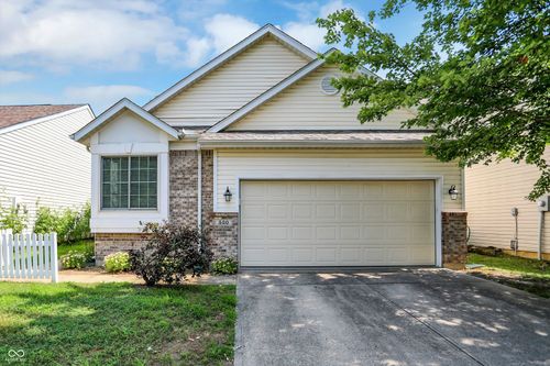 520 Chauncy St, Carmel, IN, 46032-7505 | Card Image