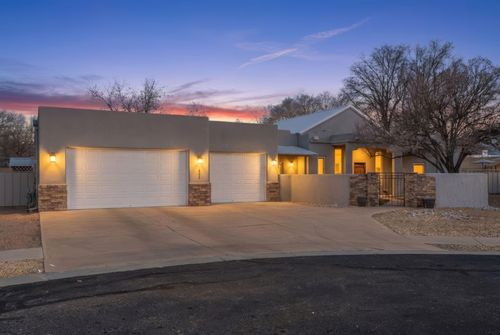 500 Cilantro Ln, Albuquerque, NM, 87104-1770 | Card Image
