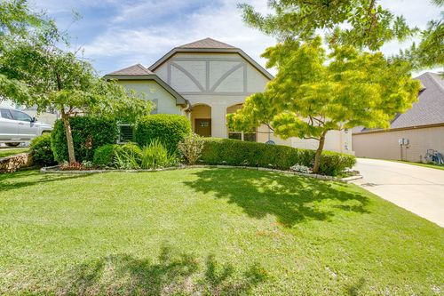 220 Parkview Dr, Aledo, TX, 76008-1130 | Card Image