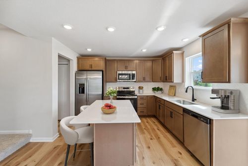 421 James Pkwy, Elko New Market, MN, 55054 | Card Image