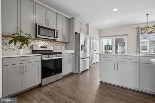 8358 Sallyport St, LORTON, VA, 22079-4370 | Card Image