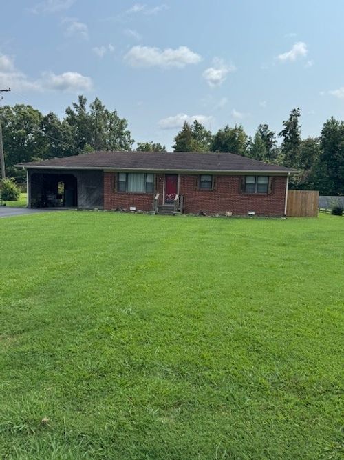 703 Due West Cir, Lafayette, TN, 37083-1910 | Card Image
