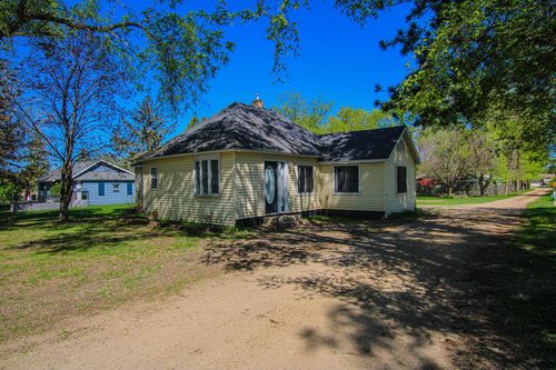 303 5th St W, Carlos, MN, 56319-8236 | Card Image