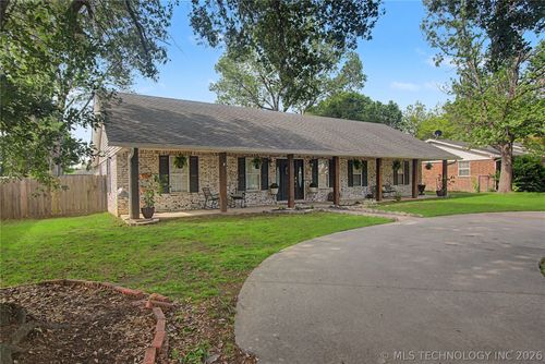 502 J St, Stigler, OK, 74462-1632 | Card Image