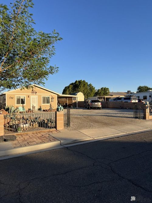 10237 S Avenida Compadres, Yuma, AZ, 85365-6177 | Card Image