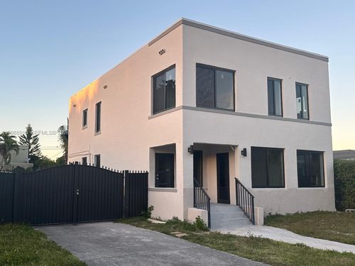 3-2369 Sw 17th Ter, Miami, FL, 33145-2423 | Card Image