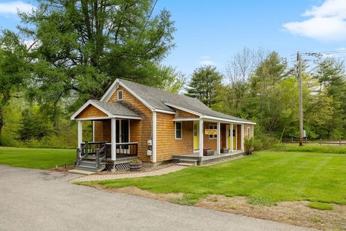 2275 White Mountain Rd, Ossipee, NH, 03864 | Card Image
