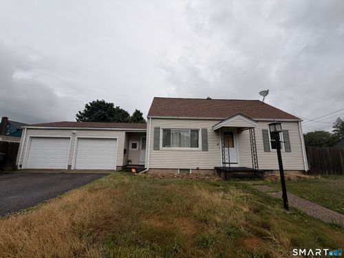 37 E Kensington Pl, Bridgeport, CT, 06610-1311 | Card Image