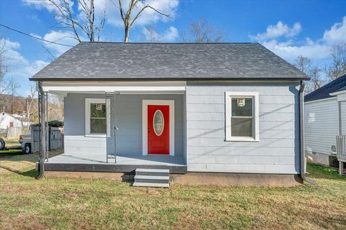 1890 Daniels Creek Rd, Collinsville, VA, 24078-2951 | Card Image