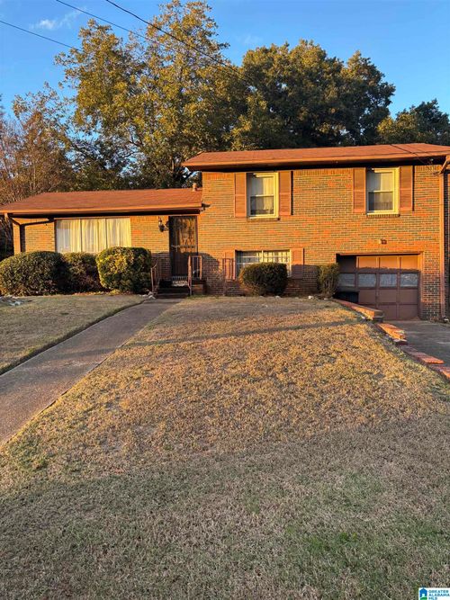 2820 Wenonah Dr Sw, BIRMINGHAM, AL, 35211-5724 | Card Image