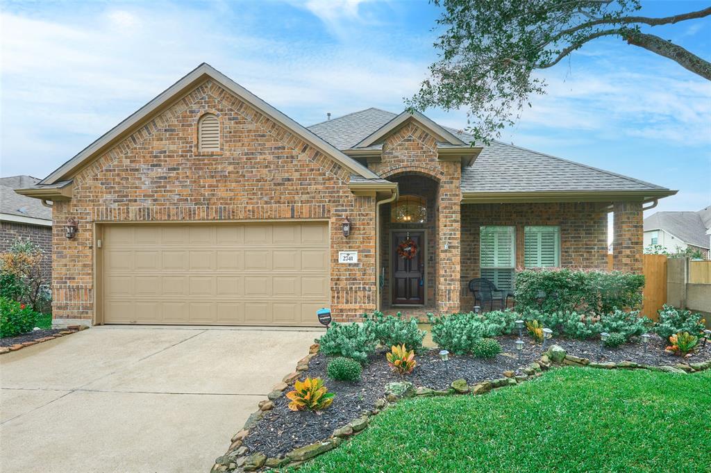 Villa Bella Ct, League City, TX 77573