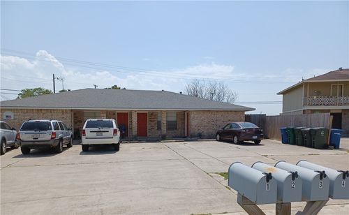 2-945 Quetzal St, Corpus Christi, TX, 78418-5085 | Card Image