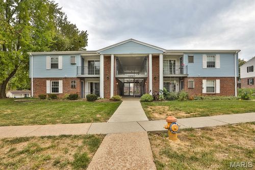 apt-3-1405 Durango Ln, Fenton, MO, 63026-3668 | Card Image