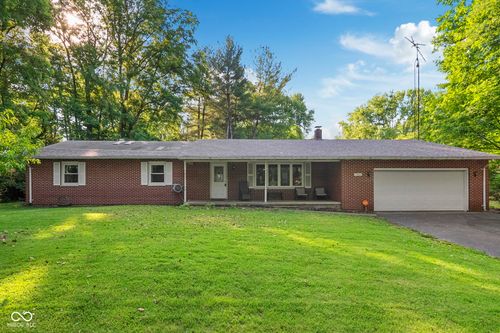 7960 S Sullivan Pl, Terre Haute, IN, 47802-9637 | Card Image