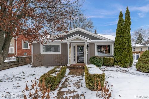 333 N Helen Avenue, Rochester, MI, 48307 | Card Image