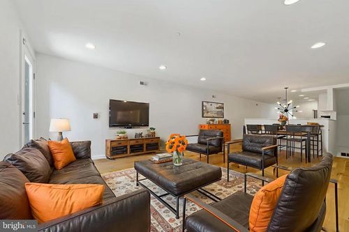 a-2538 W Girard Ave, PHILADELPHIA, PA, 19130-1371 | Card Image