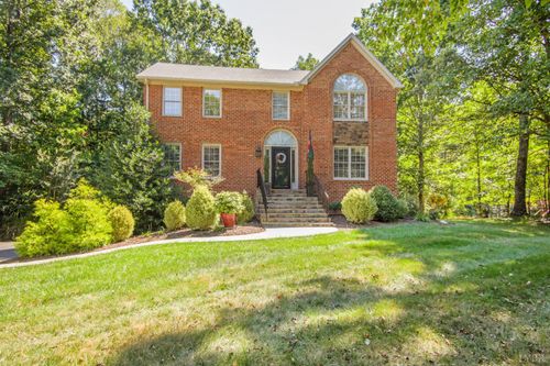 728 Lake Vista Dr, Forest, VA, 24551-1912 | Card Image
