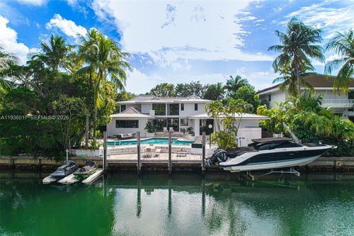 121 Knollwood Dr, Key Biscayne, FL, 33149-2727 | Card Image