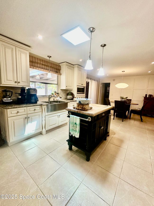 410 Surf Rd, House other with 3 bedrooms, 2 bathrooms and null parking in Melbourne Beach FL | Image 7