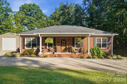 4739 Mountain Island Dr W, Charlotte, NC, 28214-9496 | Card Image