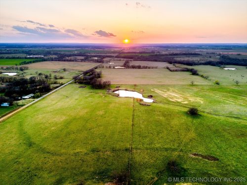 19 E 710 Rd, Wagoner, OK, 74467 | Card Image