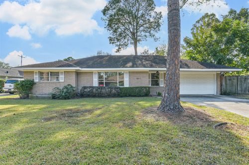 5511 Kinglet St, Houston, TX, 77096-5016 | Card Image