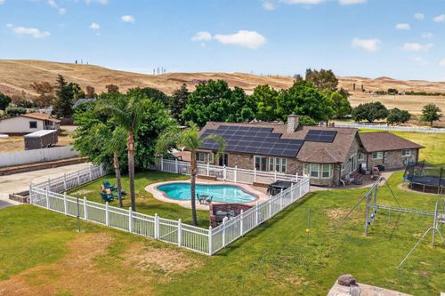 34672 Bernard Road, Tracy, CA, 95377 | Card Image