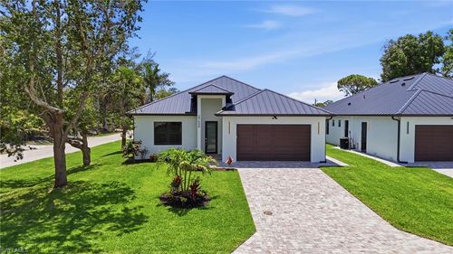 27659 Franklin St, Bonita Springs, FL, 34134-3952 | Card Image