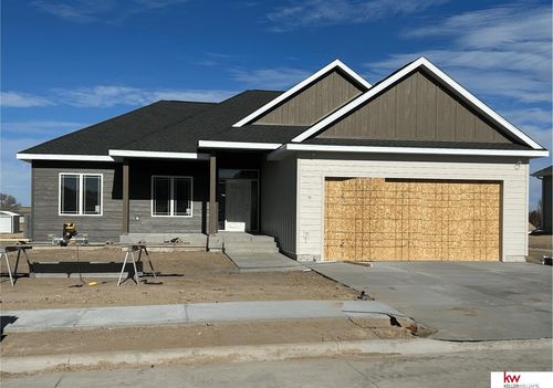 811 W S St, Mccook, NE, 69001-2646 | Card Image