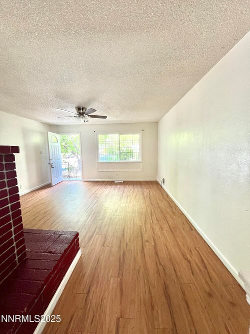 1695 Trabert Way, Sparks, NV, 89431-2957 | Card Image