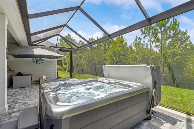 Hot Springs hot tub | Image 34