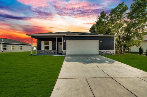 225 Lakeside Dr, Cheney, KS, 67025-9250 | Card Image