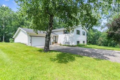 5155 Red Fox Ln Se, Alexandria, MN, 56308-5348 | Card Image