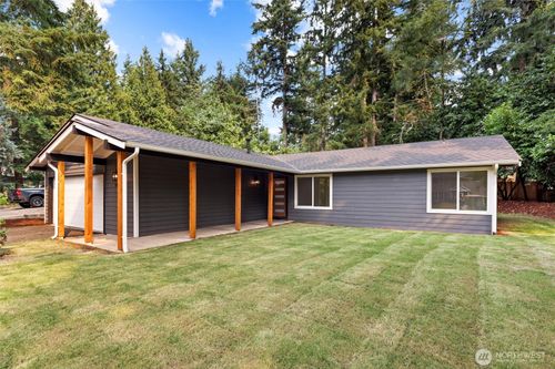 3022 254th Ave Se, Sammamish, WA, 98075-9435 | Card Image