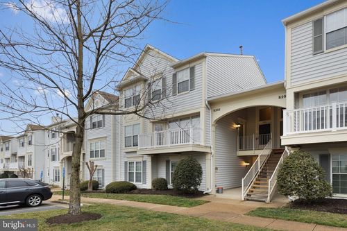 8202c-8202 Crossbrook Ct, LORTON, VA, 22079-4615 | Card Image