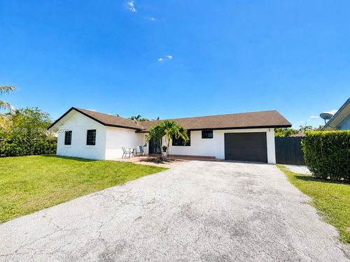 1-13452 Sw 256th Ter, Homestead, FL, 33032-6889 | Card Image