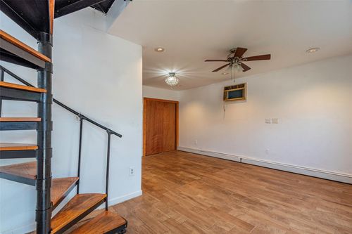 459 Roquette Ave, Floral Park, NY, 11001-3541 | Card Image