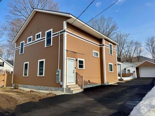 8 Labrecque St, Lincoln, NH, 03251-4415 | Card Image