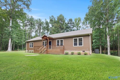 1901 Mount Carmel Dr, Guntersville, AL, 35976-6618 | Card Image