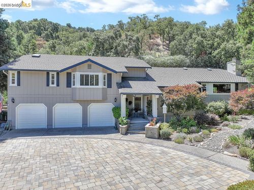2090 Pebble Dr, Alamo, CA, 94507-2016 | Card Image