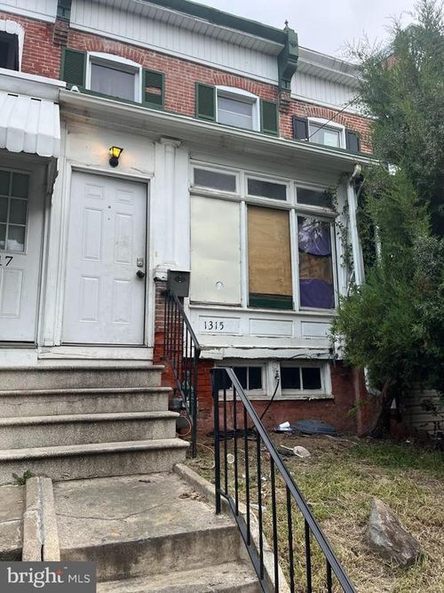 1315 Maryland Ave, WILMINGTON, DE, 19805-4733 | Card Image