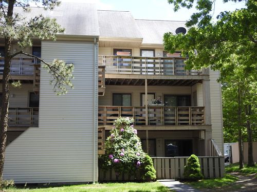 apt-4nf-800 Bearses Way, Hyannis, MA, 02601-2251 | Card Image